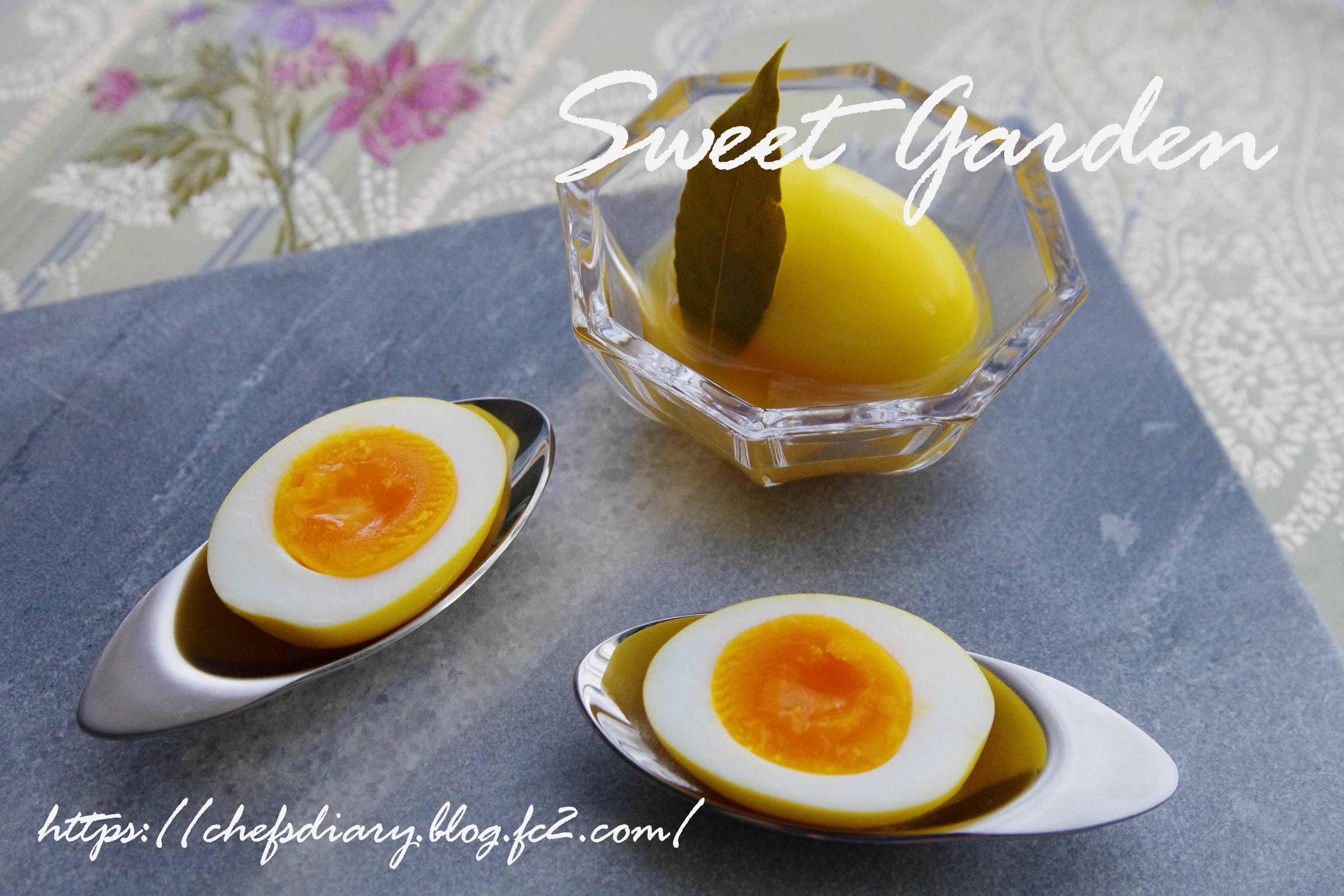 Spicy Soft-Boiled Egg　半熟卵のスパイスマリネ