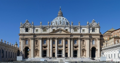 1280px-Basilica_di_San_Pietro_in_Vaticano_September_2015-1a.jpg