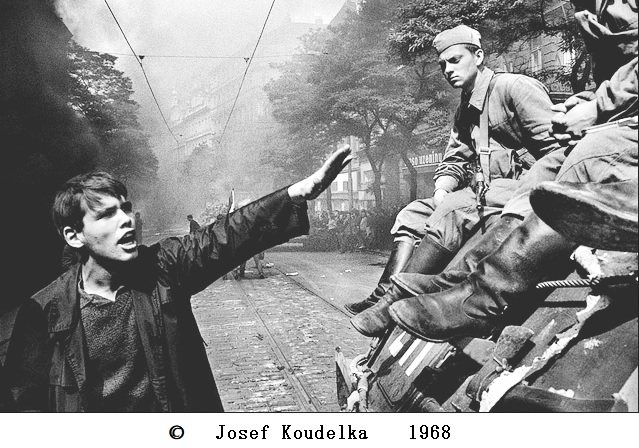 ジョセフ＝クーデルカ　1968プラハ侵攻