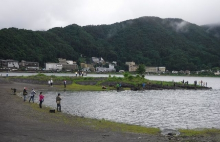 20190715-11-河口湖釣り祭り_釣る選手2.JPG