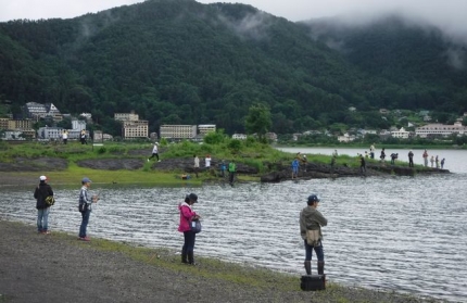 20190715-12-河口湖釣り祭り_釣る選手3.JPG