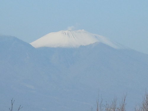 浅間山名残の雪